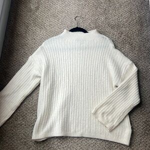 Forever 21 knit crème sweater